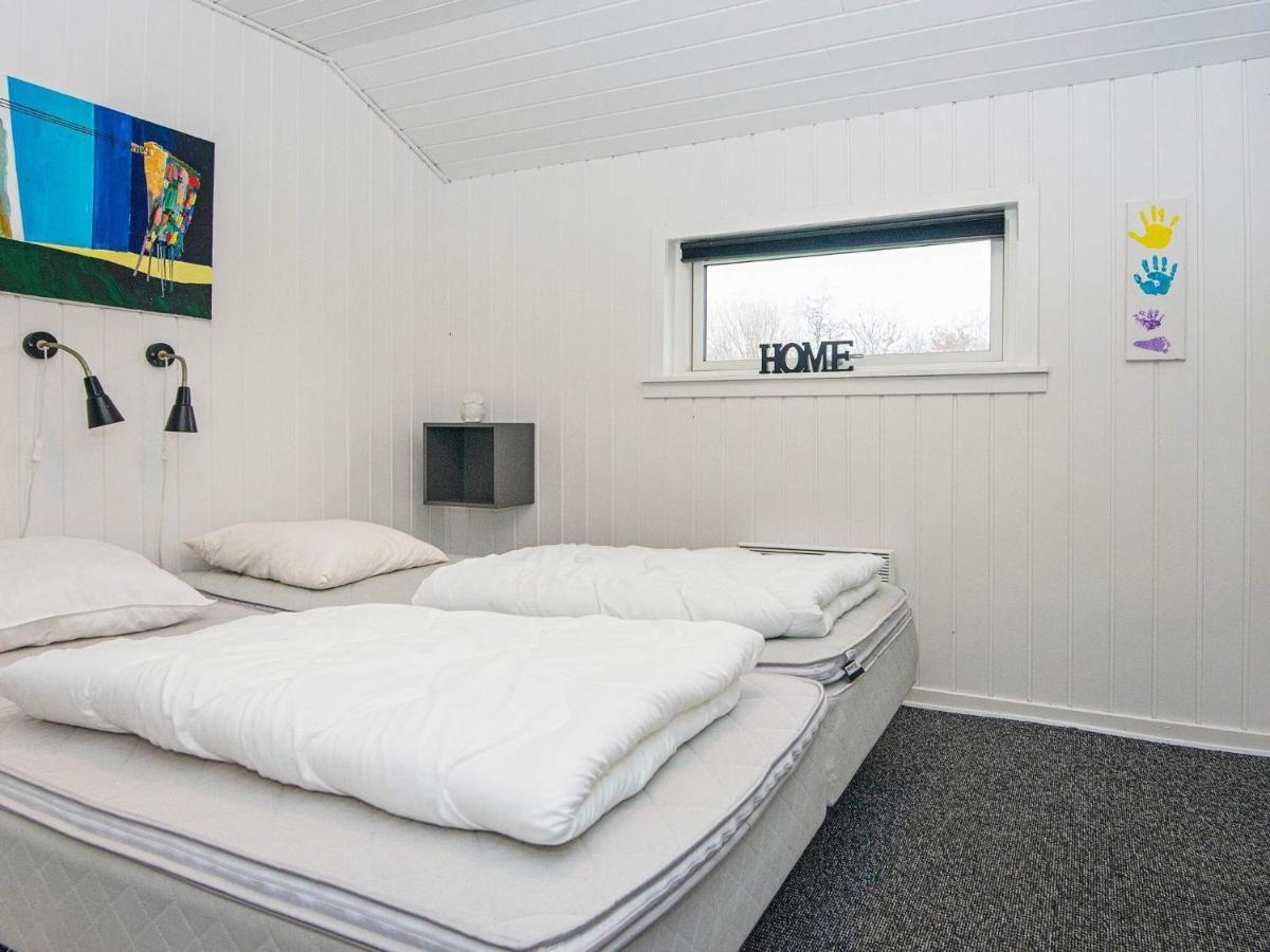Holiday Home Lyngvej IV Fjerbæk Extérieur photo